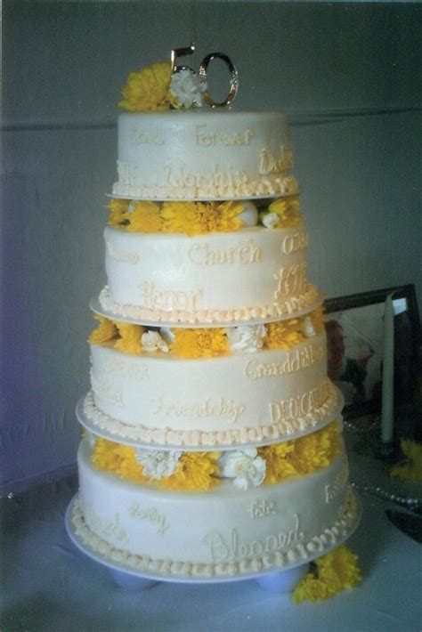 Elegant Wedding Anniversary Cake