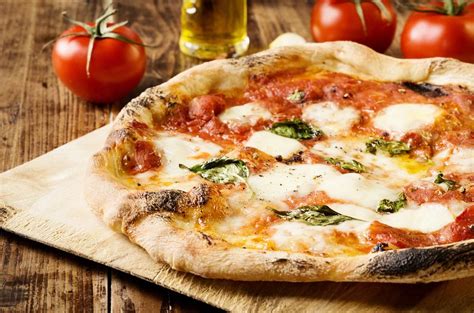 Original Italienischer Pizzateig Das Rezept Liebenswert Magazin