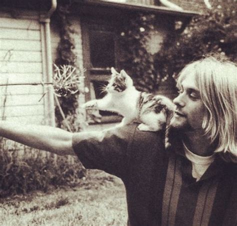 Kurt Cobain | Kurt cobain, Nirvana kurt cobain, Cats