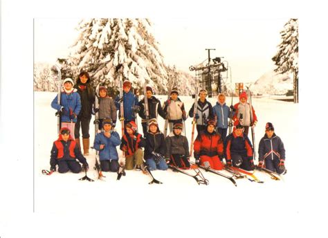 Photo De Classe Cm A La Neige De Ecole Chevreul Gay Copains D Avant