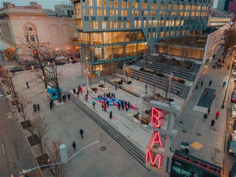 The Plaza at 300 Ashland - Downtown Brooklyn