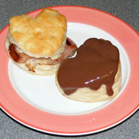 Copycat KFC Biscuits w/ Chocolate Gravy Recipe - (4.5/5)