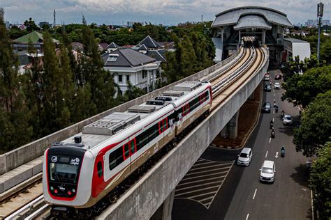 Jakpro Kebut Pembangunan Jalur Kereta Ringan Velodrome Klender Metro