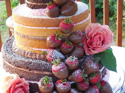 Crazy About Cakes My First Naked Cake With Chocolate Dipped Strawberries