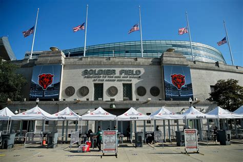 Pushback on Bears’ Stadium Plans - Front Office Sports