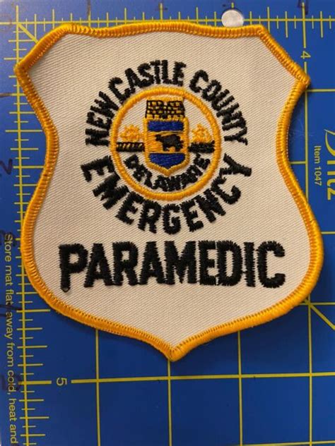 Vintage New Castle County Emergency Paramedic Delaware Patch De Medical