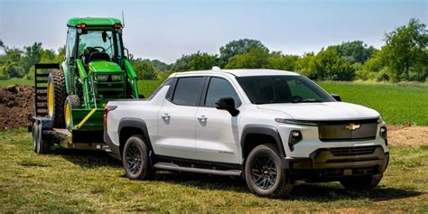 2024 Chevrolet Silverado EV: EV Truck | Rountree Moore Chevy