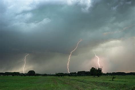 Météo Retour des orages et de la pluie à Saint Etienne voici les