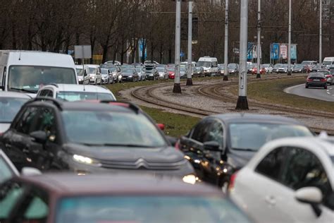 Kaos U Zagrebu Velike Gu Ve Zbog Radova Na Jadranskom Mostu Hrt