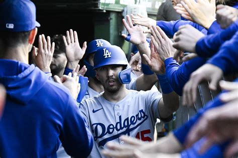 Mets sign 2-time World Series champion catcher