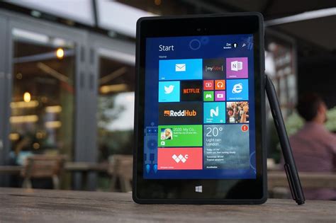 Microsoft Surface Mini review: A teeny Windows tablet that never ...