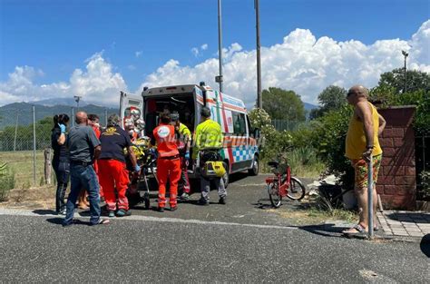 Grave Incidente Al Confine Tra Carrara E Marinella Di Sarzana