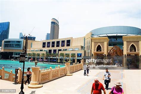 Dubai Mall Outside Photos and Premium High Res Pictures - Getty Images