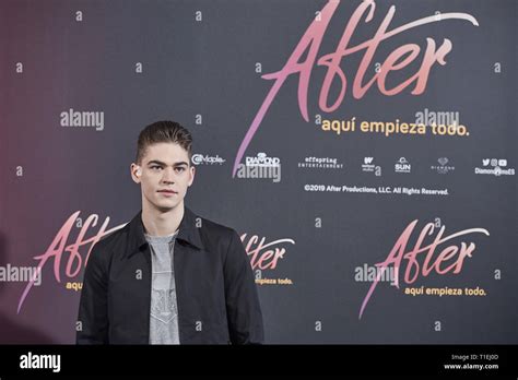 Hero Fiennes Fotografías E Imágenes De Alta Resolución Alamy