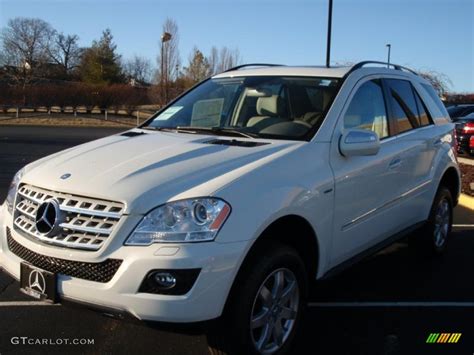 Arctic White Mercedes Benz Ml Hybrid Matic