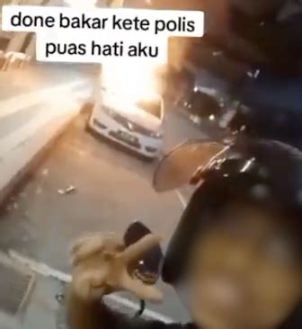 Budak Lelaki Bakar Kereta Polis Bantuan Ditahan