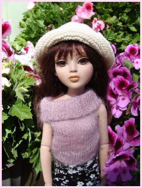 Bead Knitter Gallery: Knitting Doll Hats