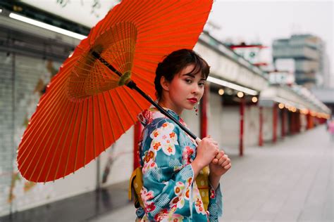 Solo Portrait Photoshoot Wearing Kimono In Asakusa Tokyo Sam Spicer