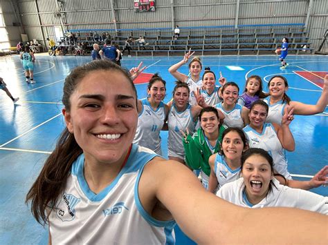 Equipo Femenino De Básquetbol Finaliza Invicta En La Fase Regular Campeonato De Asociación