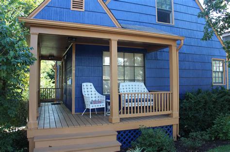 43 Porch Ideas For Every Type Of Home In 2021 Home Exterior Makeover Screened In Porch Small