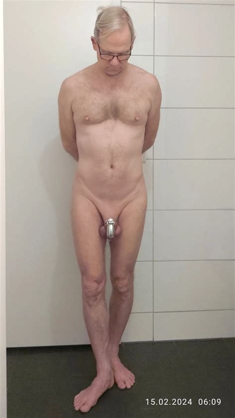 Daily Duty Of The Naked Slave 27 Pics XHamster