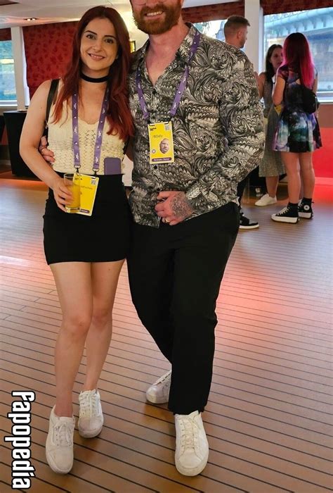 Anniefuchsia Nude Onlyfans Leaks Photo Fapopedia