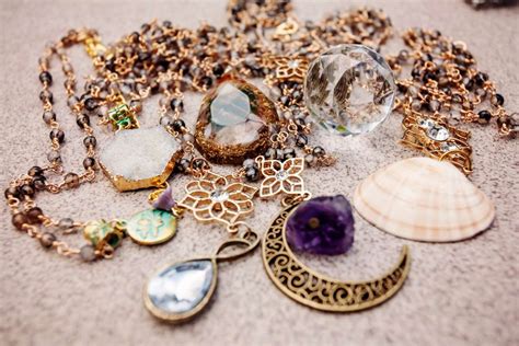 Faire estimer des bijoux anciens où et comment