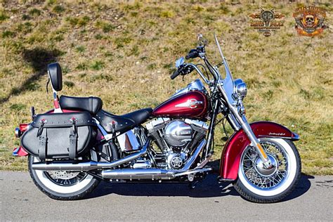 2017 Harley Davidson® Flstc Heritage Softail® Classic Mysterious Red