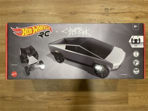 Tesla Cybertruck And Cyberquad Hot Wheels Rc Kit Silver Gyd