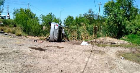 Galeria Fotografica Muere ahogado en su vehículo al caer en arroyo en