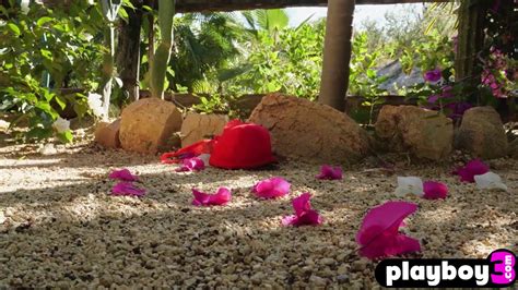 Her Booty Is Perfect So She Posed Naked FAPCAT