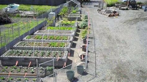 12 Amazing Cinder Block Raised Garden Beds - Off Grid World