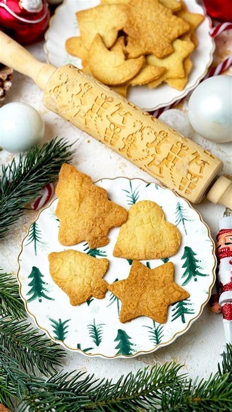 Zarte Prägerolle Butterplätzchen Ein einfaches Ausstecher Rezept