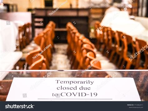 Restaurant Closed Announcement Sign Wording Temporarily Stock Photo ...