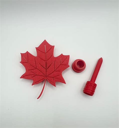 Maple Leaf Hides – Sniffy Prints