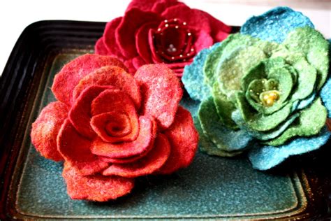 Laboratory of Fashion: PDF TUTORIAL, Wet felted flower pin / brooch ...