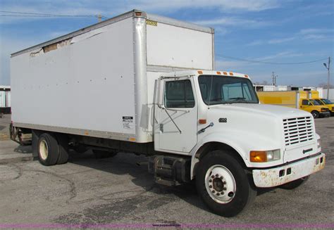 2000 International 4700 24 Box Truck In Wichita Ks Item E8210 Sold