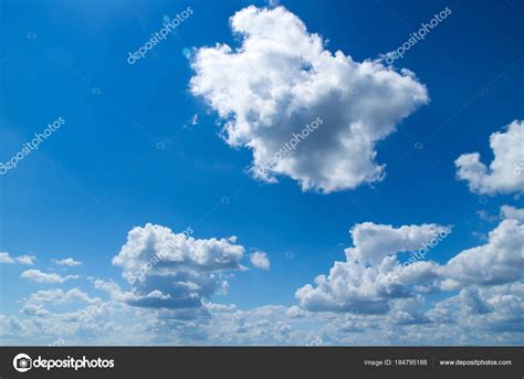 Beautiful Azure Sky Clouds — Stock Photo © Pakhnyushchyy 184795188