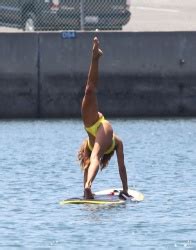 Leilani Dowding Wearing A Bikini Paddleboarding In Marina Del Rey Mq Phun Org Forum