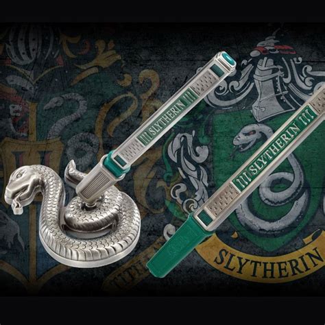 Harry Potter Slytherin House Pen And Desk Stand Zuzu