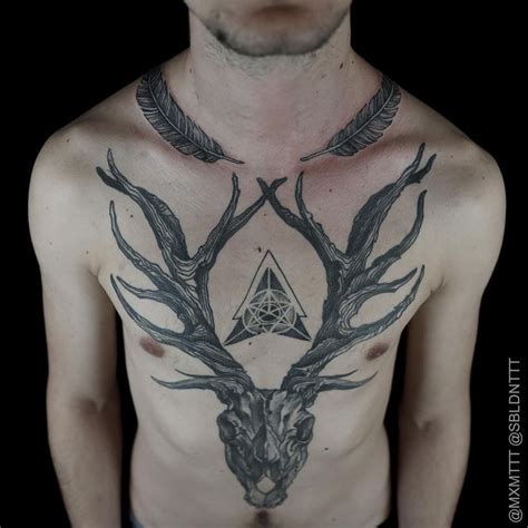 20 Cool Deer Skull Tattoos You Ll Adore Spiritustattoo Deer