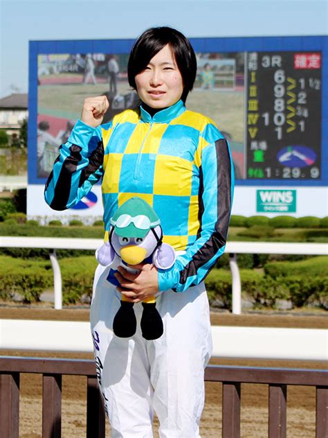 女性騎手、8年ぶり誕生 中島良美騎手、5日の浦和競馬第5レースで初騎乗 3戦目で初勝利飾る｜埼玉新聞｜埼玉の最新ニュース・スポーツ・地域の話題