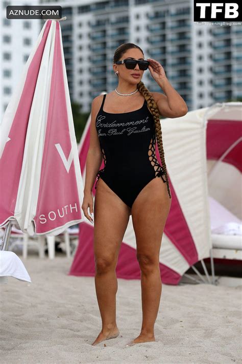Larsa Pippen Sexy Seen Flaunting Her Hot Figure Wearing A Revealing Black Swimsuit At The Beach