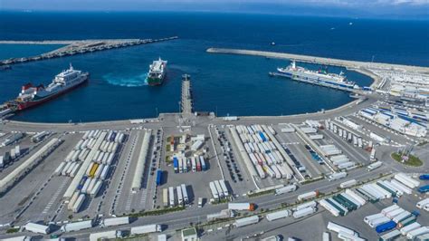 Le Port Tanger Med Consacre La Place Du Maroc Parmi Les Grandes Nations