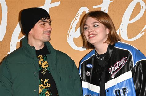 Photo Florian Rossi et sa compagne Louane Emera Avant première du