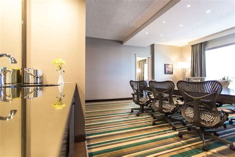 Hotel Blackfoot Calgary | Bookonline.com