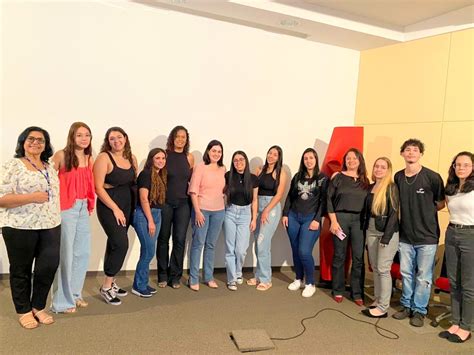 Jovens Realizam Apresenta O Para Gestores Do Hospital S O Vicente E