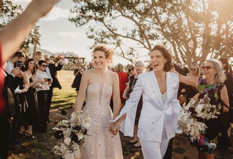 Same Sex Wedding Pics To Celebrate Pride Month Modern Wedding