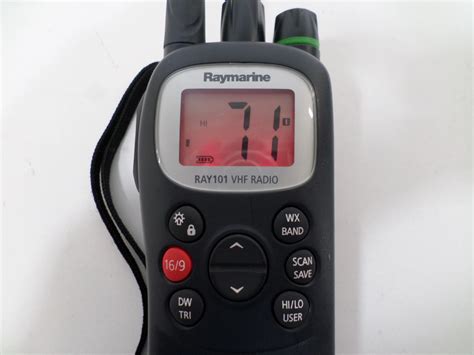 Raymarine RAY101 Portable Handheld Marine VHF Radio Tested Max