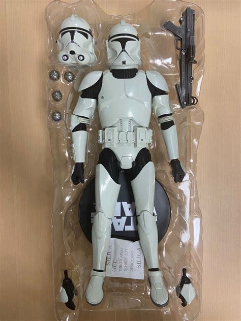 Sideshow Clone Trooper Deluxe Shiny 興趣及遊戲 玩具 遊戲類 Carousell